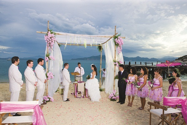lễ cưới bãi biển đẹp
