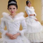 Cách giúp các cô dâu lựa chọn váy cưới mùa đông ấm áp và quyến rũ