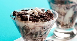 banh pudding chocolate oreo 3