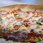 Pizza vỏ súp lơ biến tấu mới cho bánh pizza truyền thống